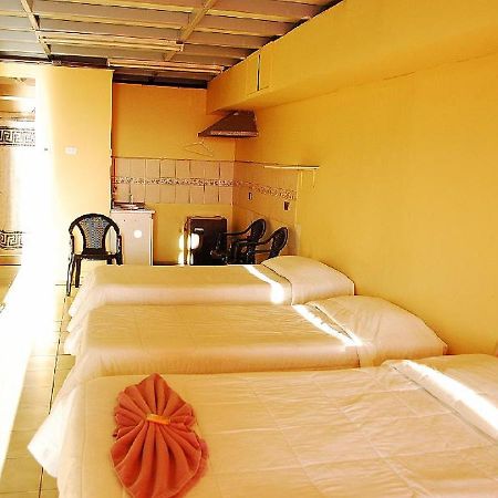 Hostal Rozal Spa Hospicio 伊基克 外观 照片