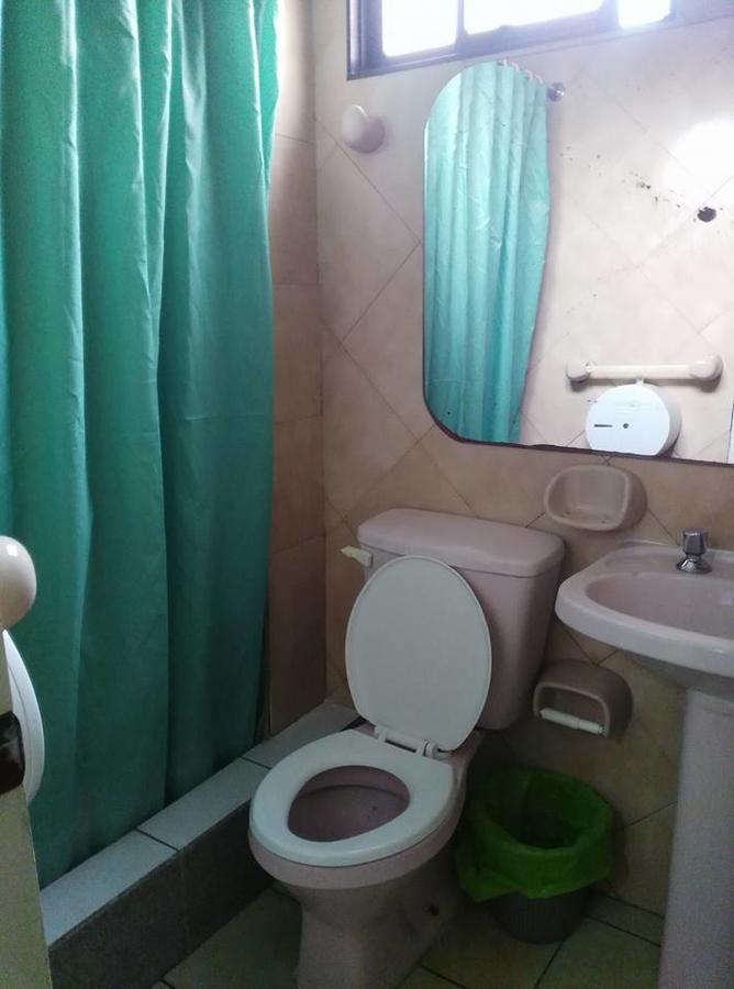 Hostal Rozal Spa Hospicio 伊基克 外观 照片