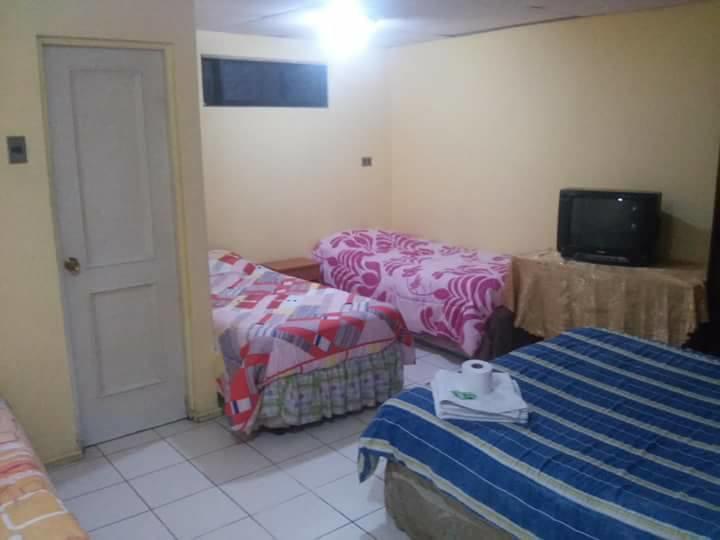 Hostal Rozal Spa Hospicio 伊基克 外观 照片