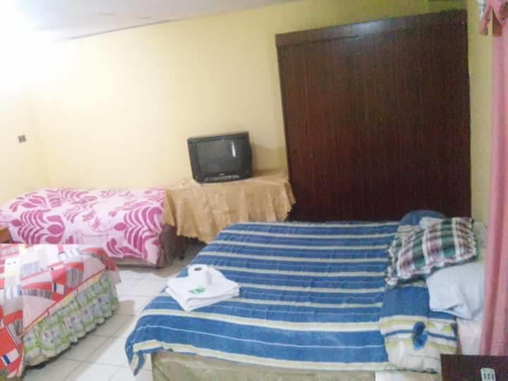 Hostal Rozal Spa Hospicio 伊基克 外观 照片